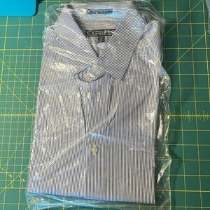 Express modern fit men’s pinstriped dress shirt 15